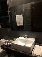 Easy Inn