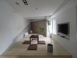 LIGHT INN - Hostel