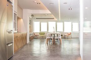 LIGHT INN - Hostel