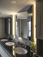 LIGHT INN - Hostel