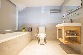 LIGHT INN - Hostel