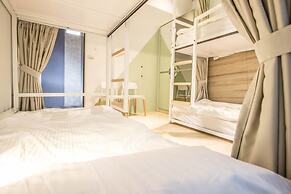 LIGHT INN - Hostel