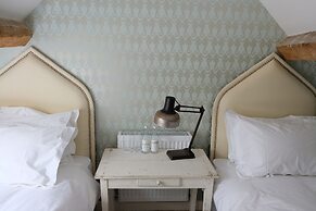 The Swan Inn