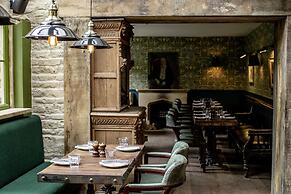 The Swan Inn