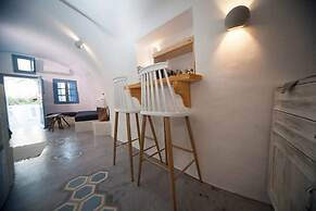 Stoa Cave Villas