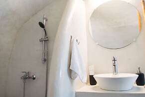 Stoa Cave Villas