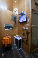 Sip N' Camp - Hostel