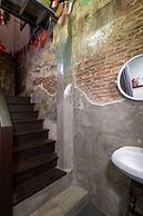 Sip N' Camp - Hostel