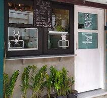 Sip N' Camp - Hostel