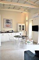 Acropolis Suites