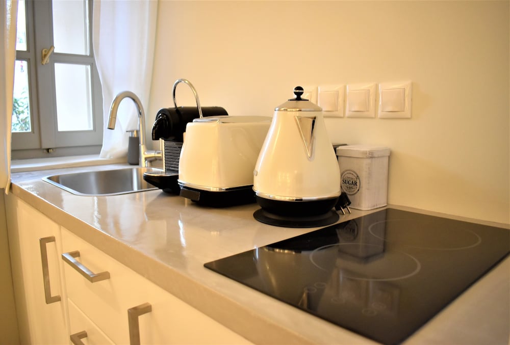 Acropolis Suites