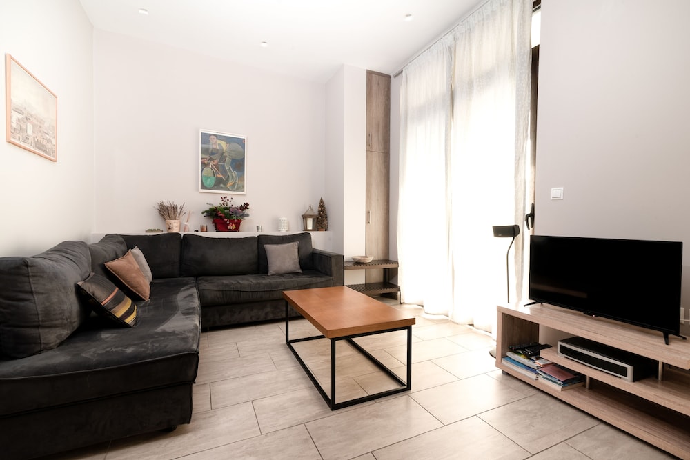 Acropolis Suites