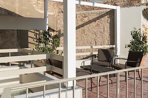 Acropolis Suites