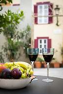 Acropolis Suites