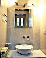 Acropolis Suites