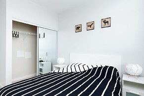 Surrey Center Cozy Condo