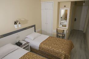 Hali Hotel