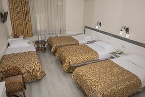 Hali Hotel