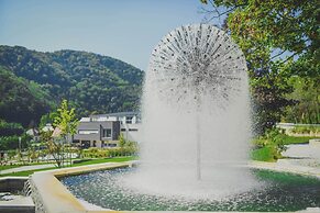 NUHR Medical - Hotel & Restaurant