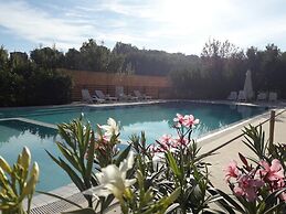 Agave Resort