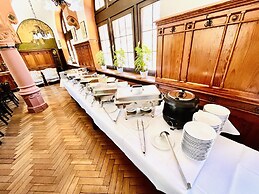 Hotel Hoepfner Burghof