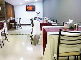 Hostal El Roble