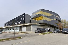 Staybridge Suites Waterloo - St. Jacobs Area by IHG