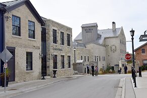 Staybridge Suites Waterloo - St. Jacobs Area by IHG