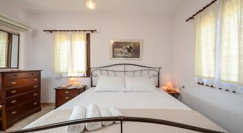 Theonis Villas