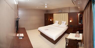 Hotel Leela
