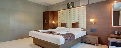 Hotel Leela
