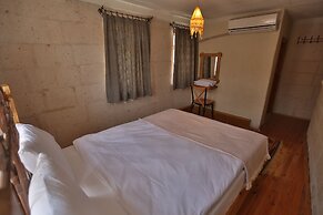 Kookaburra Hotel