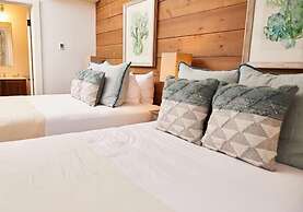 Shelter Harbor Inn