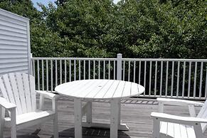 Shelter Harbor Inn