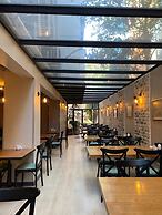 Bloom Hotel