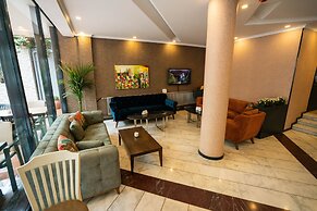 Bloom Hotel