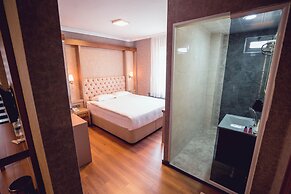 Bloom Hotel