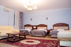 Daniyar Hotel