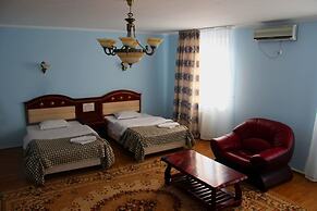Daniyar Hotel
