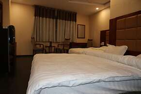 Hotel Blue Lagoon