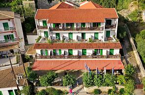 Bastas Hotel & Studios