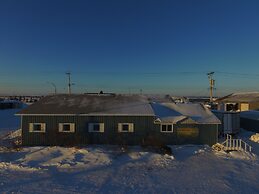 Iceberg Inn