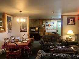 Iceberg Inn