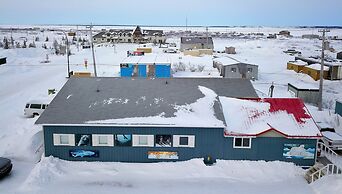 Iceberg Inn