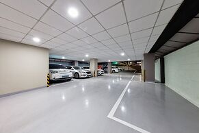Ballantine Business Hotel