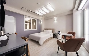 Ballantine Business Hotel