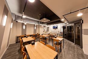 Ballantine Business Hotel