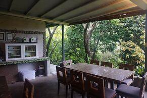 Juhu Farmstay