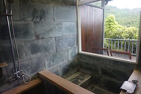 Juhu Farmstay