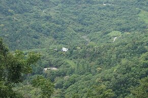 Juhu Farmstay